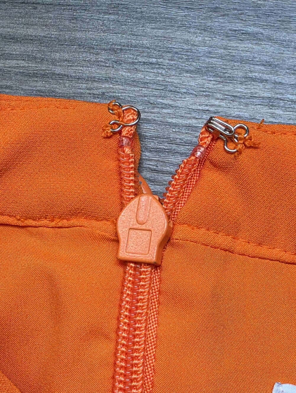 ⚡️$16 FINAL✨️ New York & Co Flutter Sleeve Orange Wide-Leg Jumpsuit Size L 🔴 - Picture 12 of 16